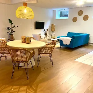https://appartement-bloem.zandvoort-hotels.com